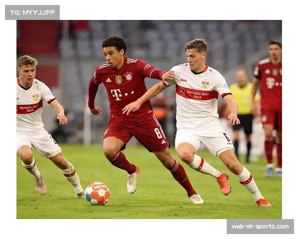 拜仁防线整体前压幅度加大 对中卫回追与单防能力提出更高要求 拜仁防线整体前压幅度加大 对中卫回追与单防能力提出更高要求